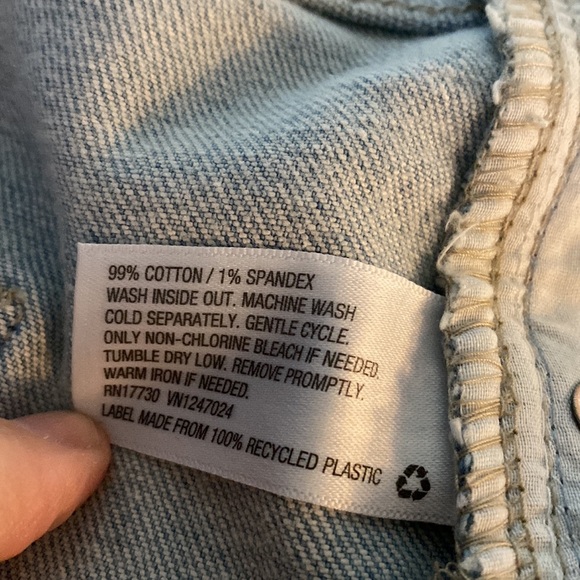 Wild fable Light Wash Mom Jeans - Picture 11 of 11